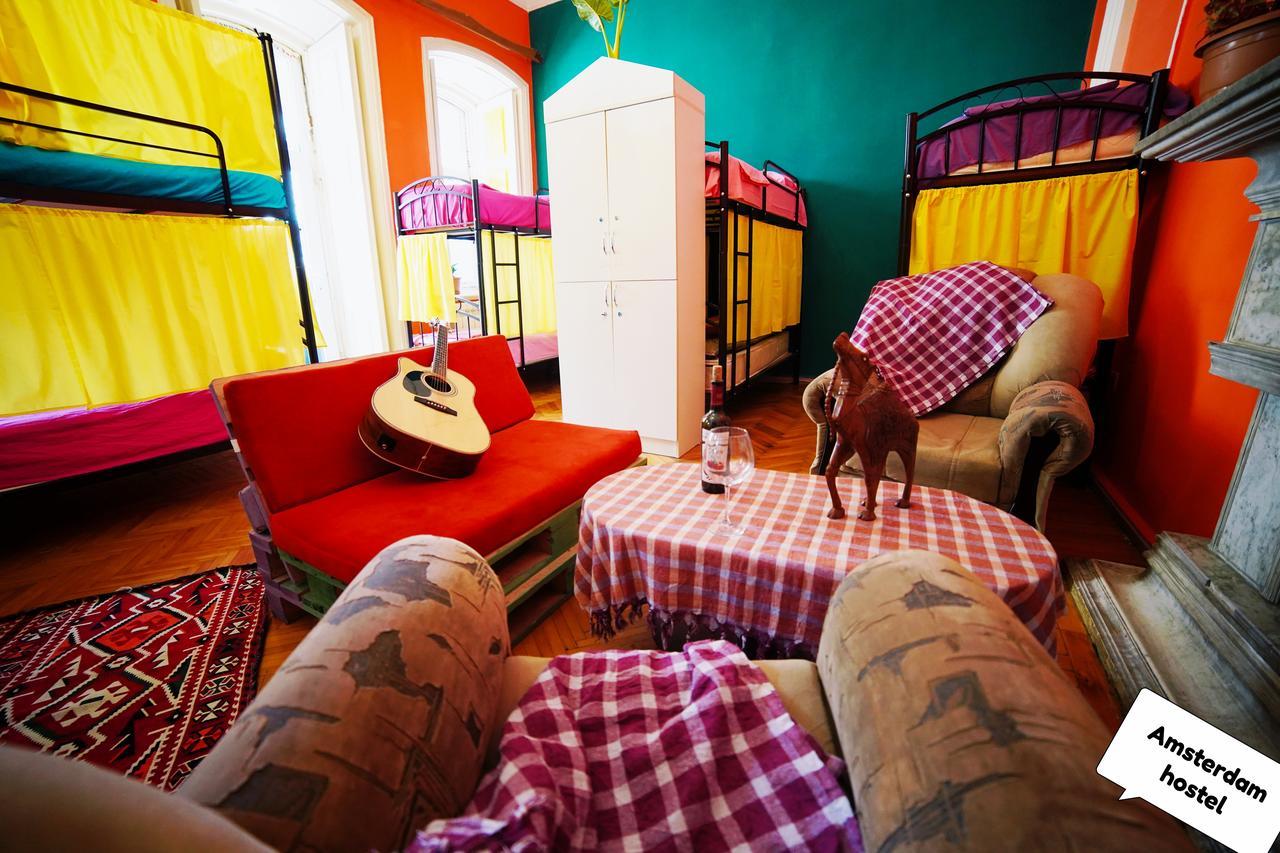 באקו Amsterdam Hostel מראה חיצוני תמונה