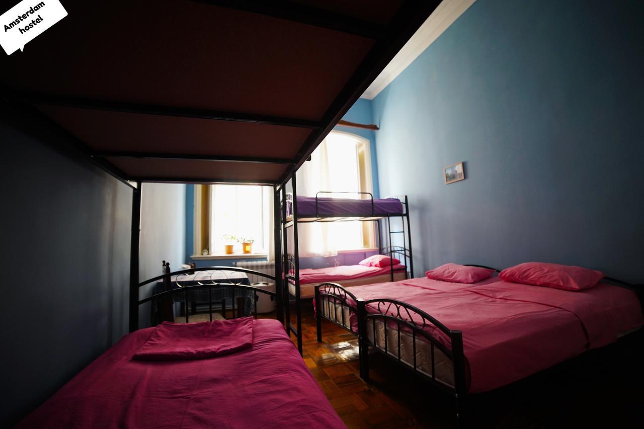 באקו Amsterdam Hostel מראה חיצוני תמונה