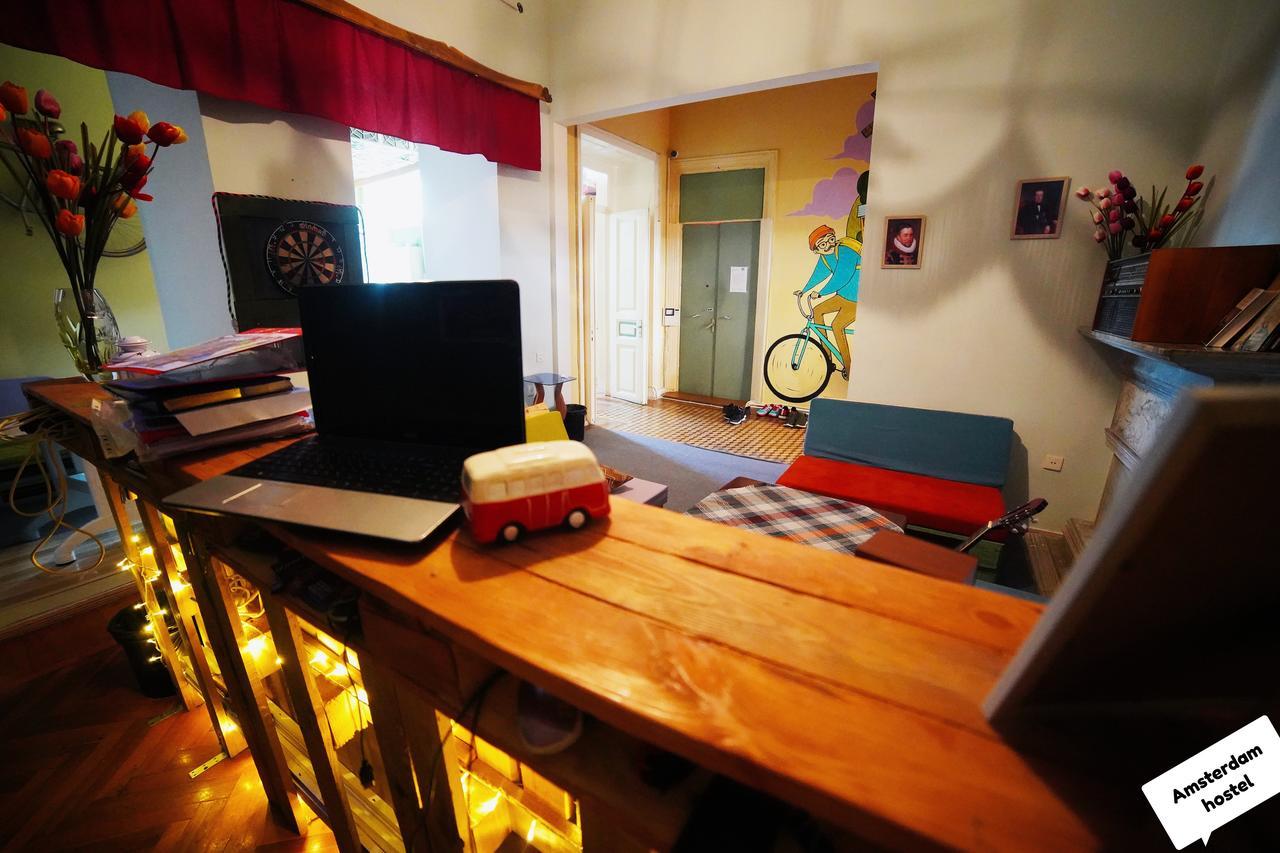 באקו Amsterdam Hostel מראה חיצוני תמונה