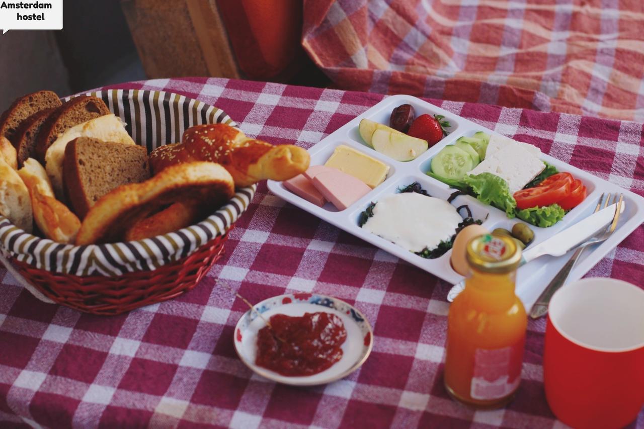 באקו Amsterdam Hostel מראה חיצוני תמונה
