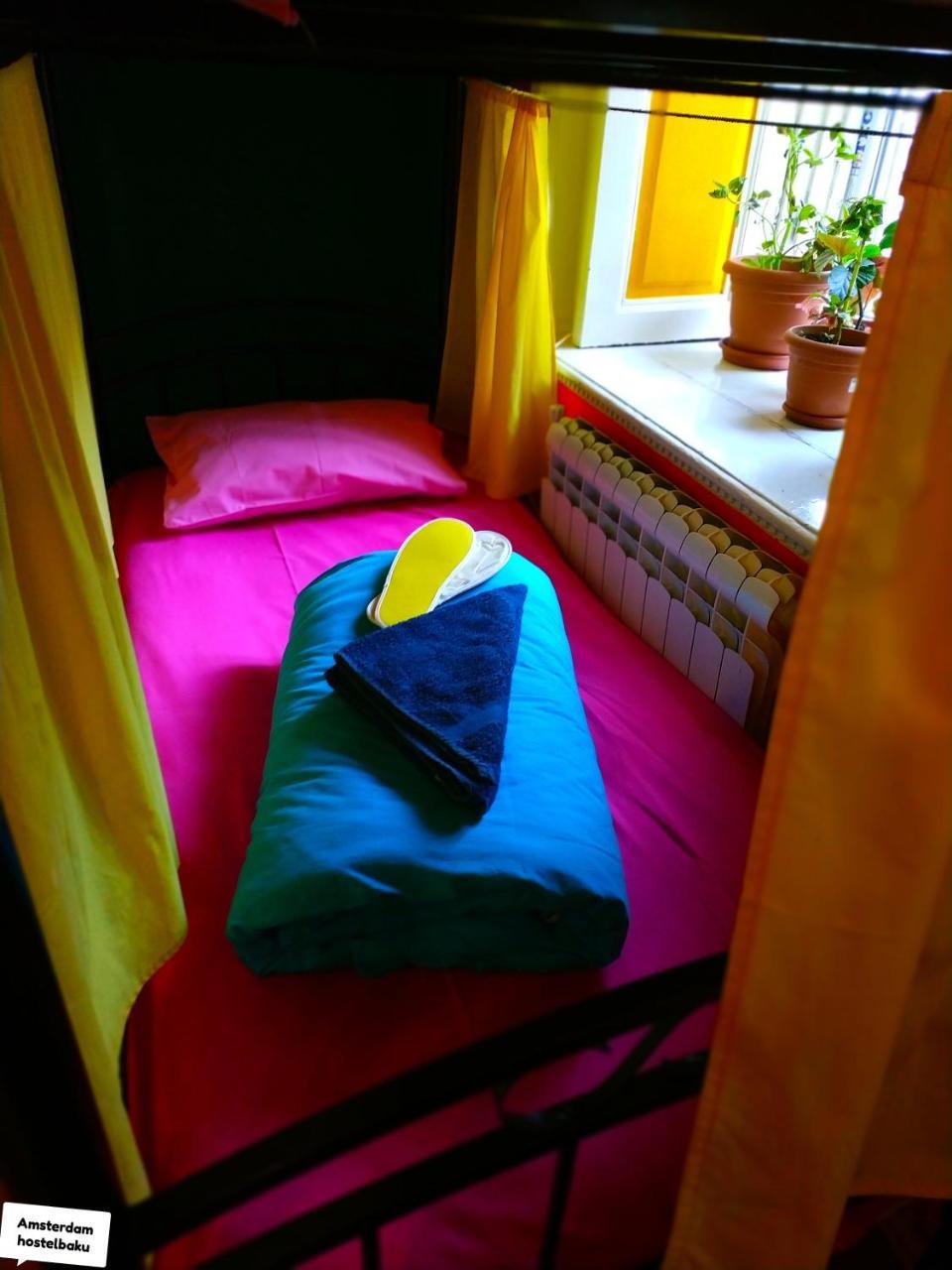 באקו Amsterdam Hostel מראה חיצוני תמונה